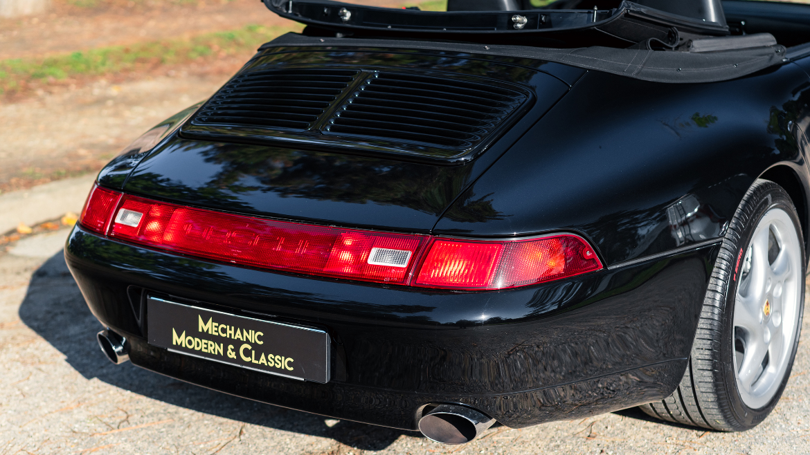 Porsche 911 TYPE 993 CABRIOLET